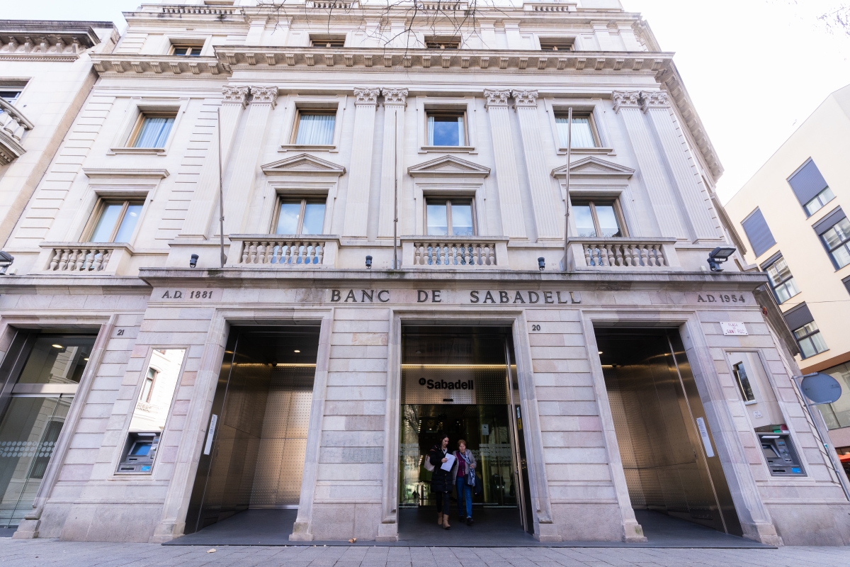 El Banc Sabadell estudia demanar que es mantingui la quota del crèdit al teixit empresarial