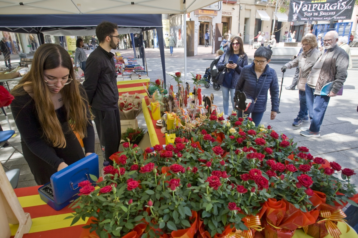 Prèvia de Sant Jordi a la Plaça Vella de Terrassa - Nebridi Aróztegui Prèvia de Sant Jordi a la Plaça Vella de Terrassa