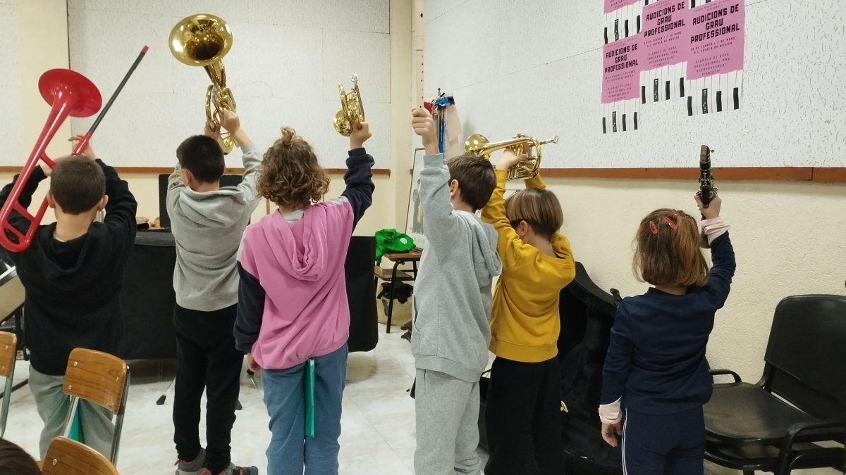 Instruments de plàstic, promeses buides de so