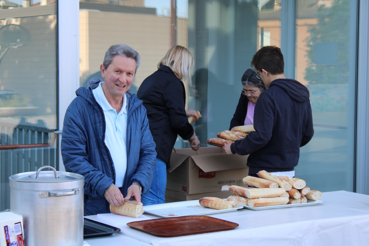 Ball solidari Mans Unides Solsona - Ramon Estany Ball solidari Mans Unides Solsona