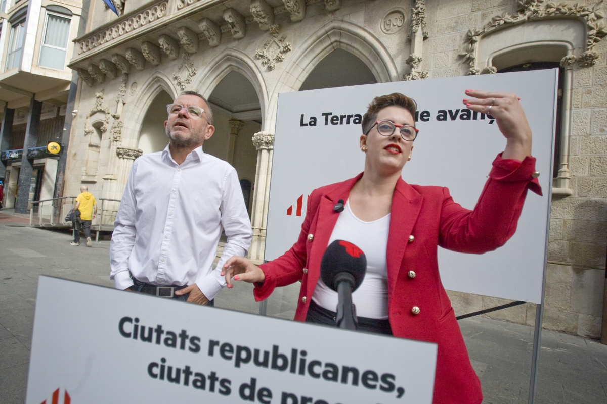 Els regidors d`ERC, Pep Forn i Ona Martínez - Nebridi Aróztegui Els regidors d`ERC, Pep Forn i Ona Martínez