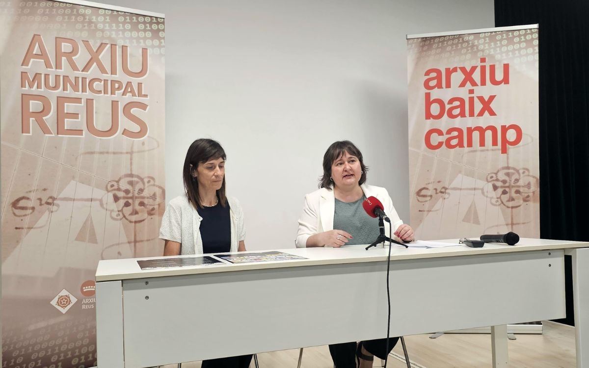 La regidora Montserrat Flores i l`arxivera Elisenda Cristià han presentat els actes. - Ajuntament de Reus La regidora Montserrat Flores i l`arxivera Elisenda Cristià han presentat els actes.