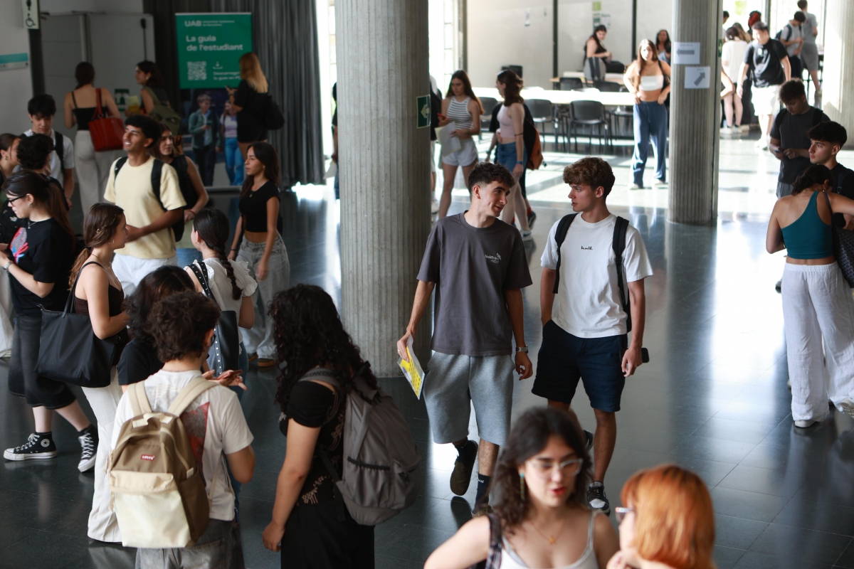 Selectivitat 2025 al Campus UAB de Sabadell - Víctor Castillo Selectivitat 2025 al Campus UAB de Sabadell