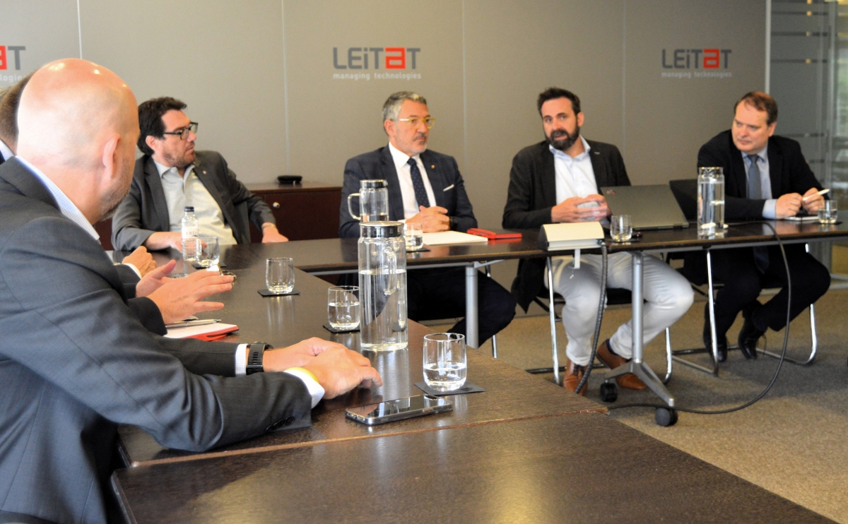 El conseller d'Empresa i Treball, Miquel Sàmper, ha visitat aquest divendres Leitat - Leitat