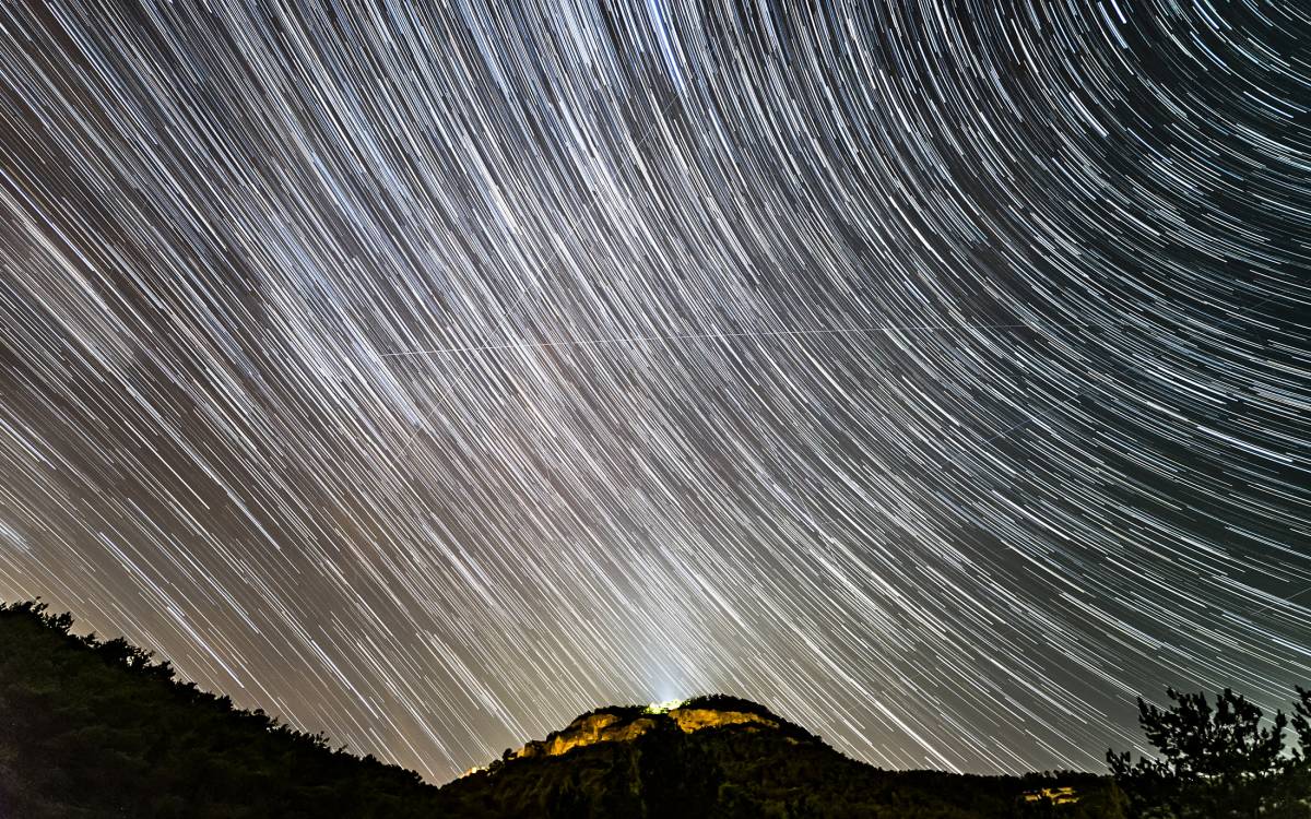 Juny 2025 a Osona i el Lluçanés: cel nocturn vist des de Sant Bartomeu del Grau.