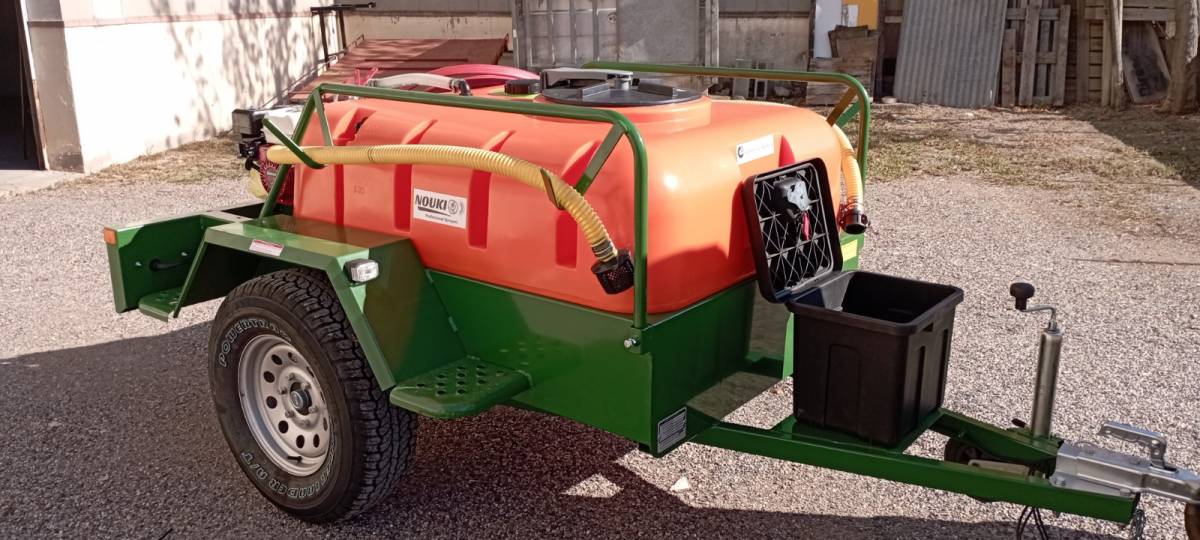 El Consell Comarcal del Solsonès reforça els recursos de les ADF amb la  cessió d’un tractor i una cisterna mòbil