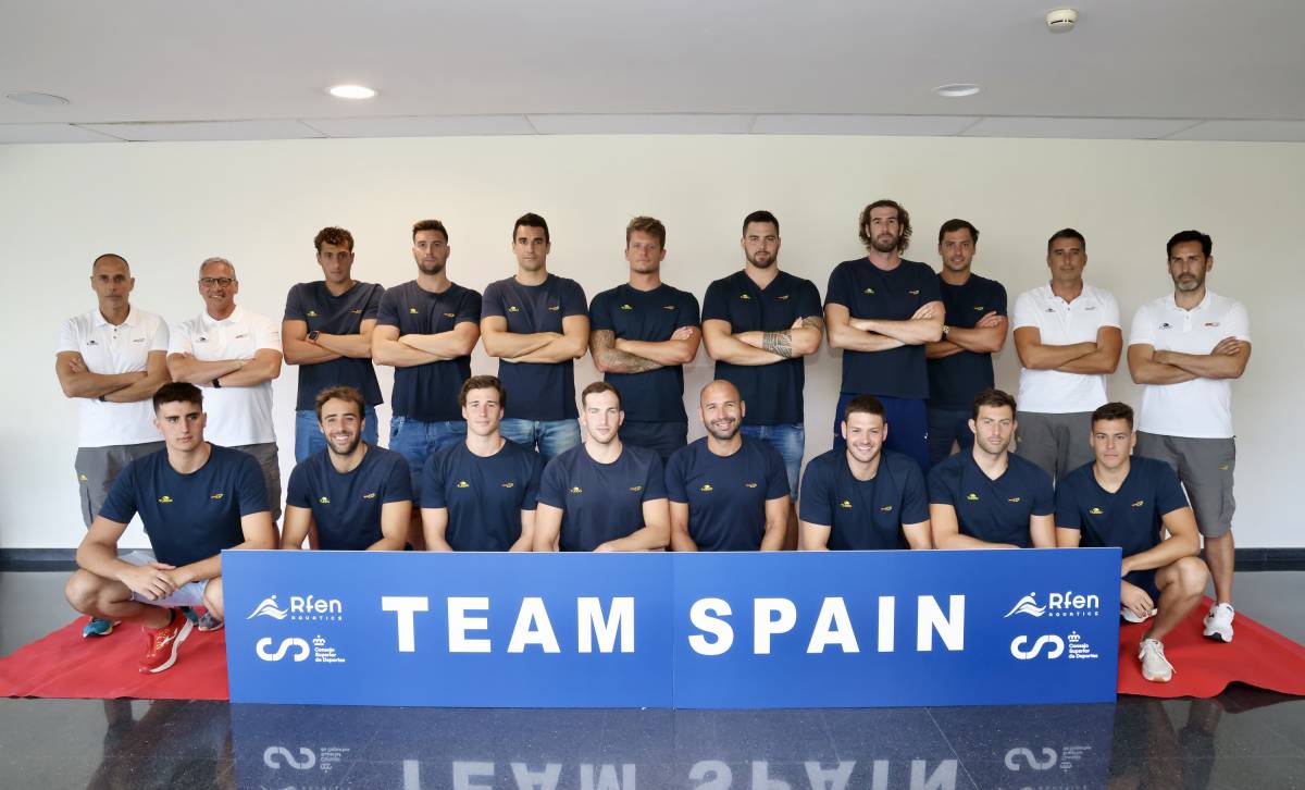 La selecció estatal masculina, amb Edu Lorrio, Fran Valera, Javi Bustos i el sabadellenc Sergi Cabanas - RFEN