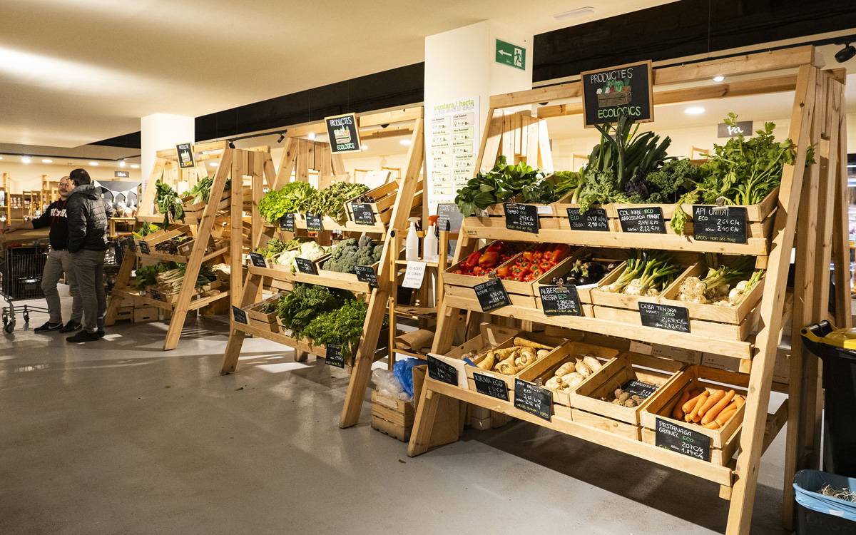 Supercoop Manresa impulsa un debat sobre el futur dels mercats públics