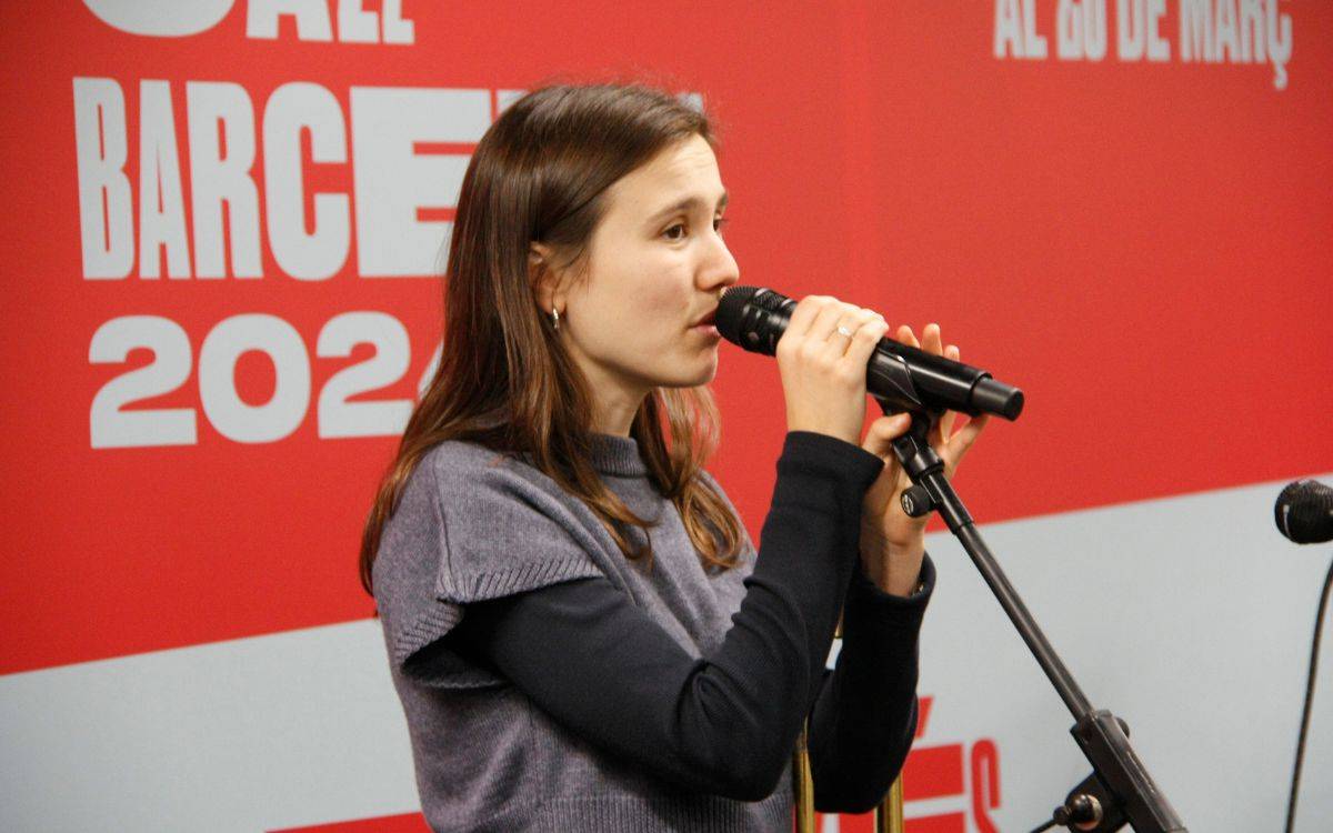 Rita Payés va oferir un concert sorpresa a la parada de metro d`Universitat de Barcelona. - ACN / Bernat Garcia Rita Payés va oferir un concert sorpresa a la parada de metro d`Universitat de Barcelona.