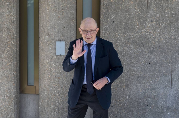 Montoro es dona de baixa del PP després de ser acusat de beneficiar empreses gasistes quan era ministre