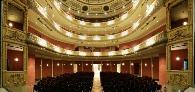 Totes les obres que podràs veure aquesta tardor als teatres de Sabadell