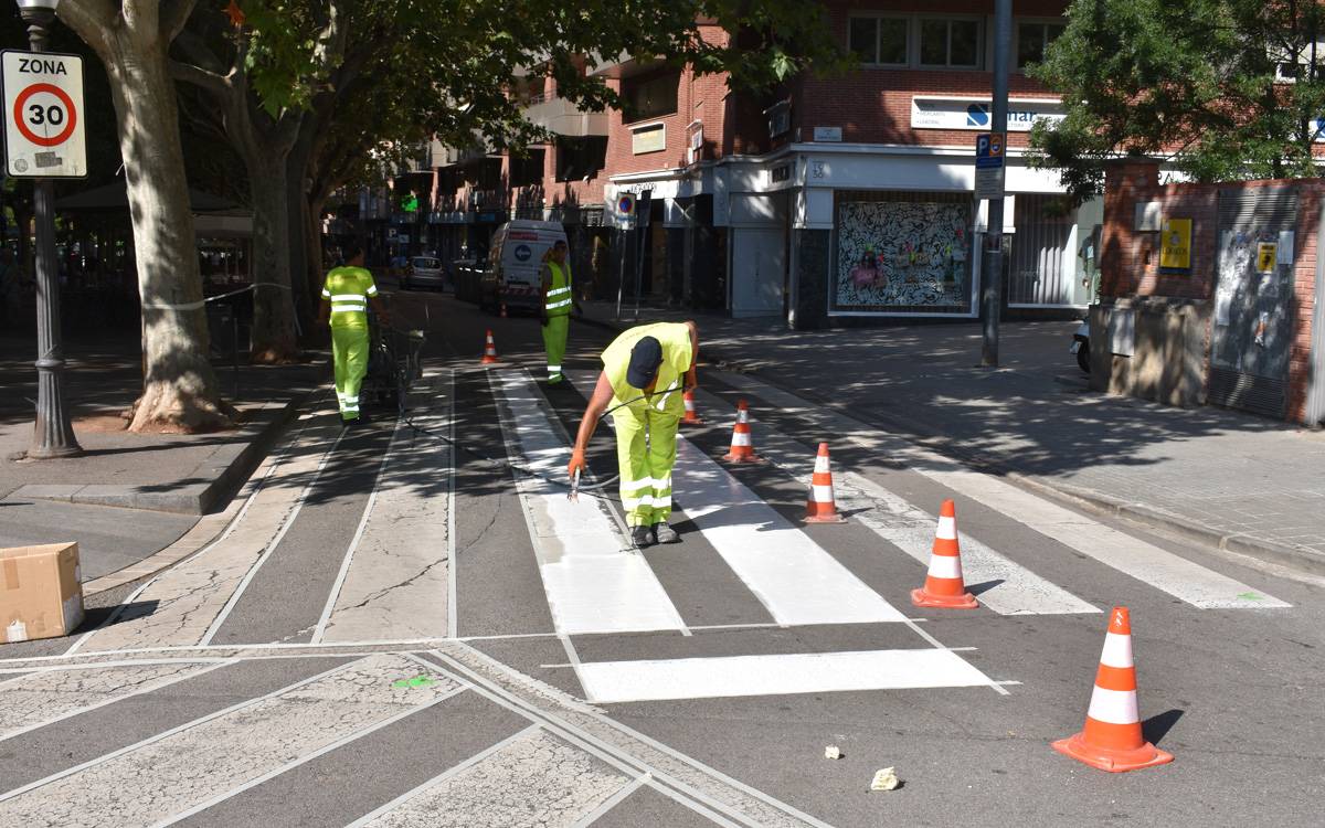 L'Ajuntament de Manresa inicia la nova senyalització horitzontal vinculada a la pacificació del Guimerà