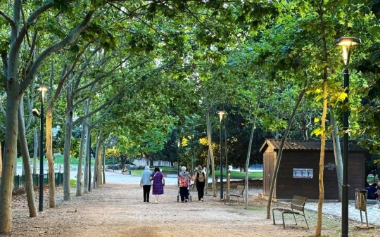 El Parc de la Ciutat de Tarragona estrena enllumenat renovat per reduir les zones fosques