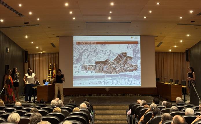Les crítiques per la inseguretat i la deixadesa marquen la reunió del pla integral del casc antic de Balaguer