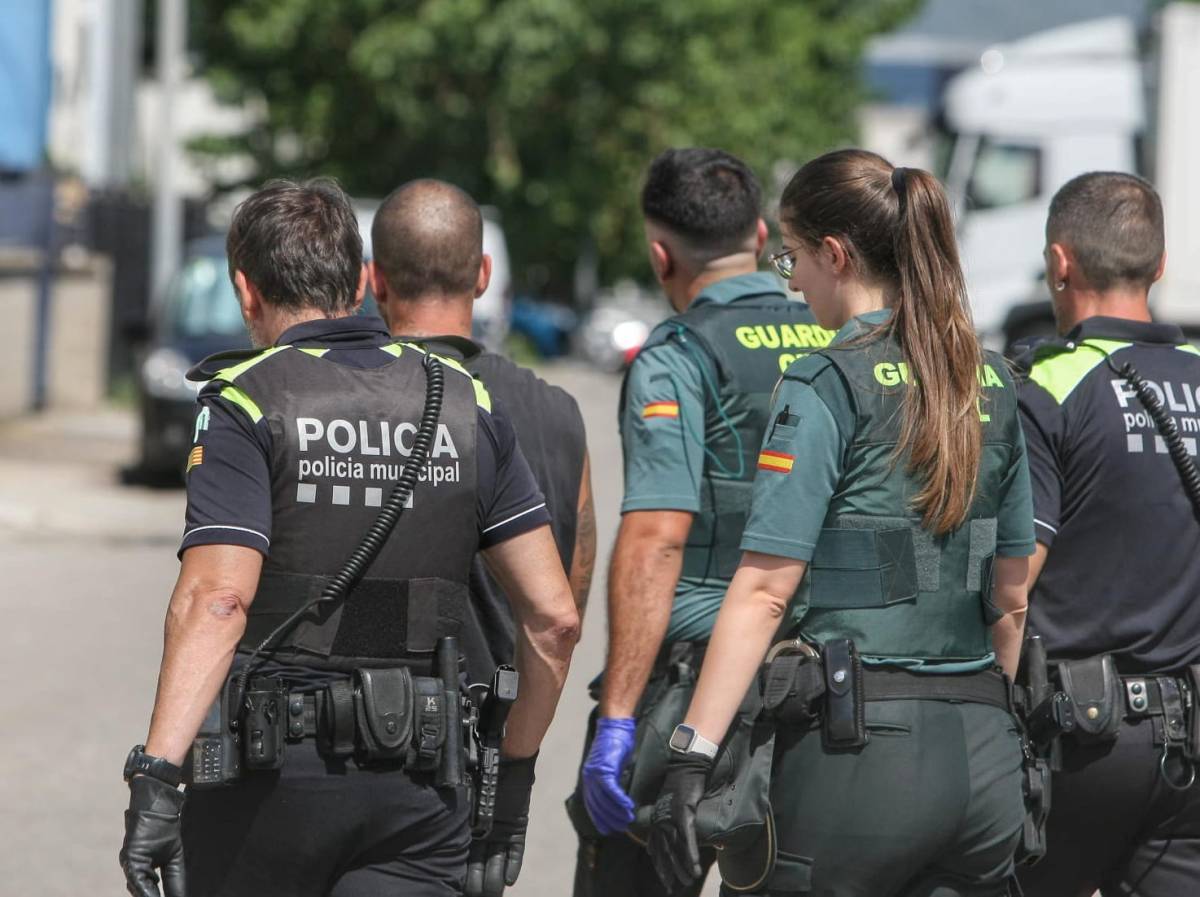 Ampli operatiu de la Guàrdia Civil contra el tràfic de drogues a Terrassa