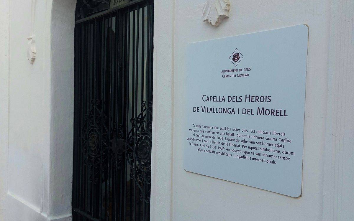 Reus senyalitza diferents espais del cementiri per recordar els caiguts durant la guerra