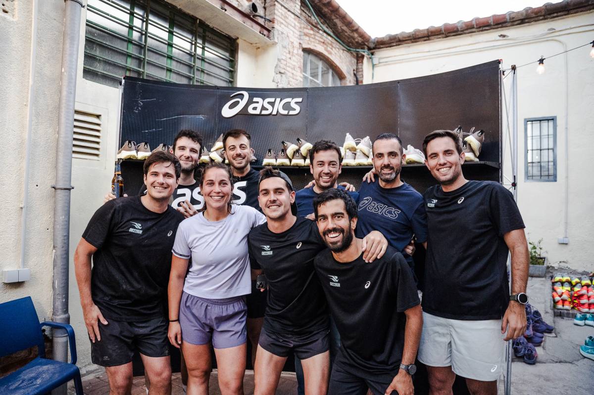 Membres de l`organització a l`esdeveniment amb ASICS: Joan, Manel, Xavi, Daniel, Carlos i Albert - Oddette Fontanes Membres de l`organització a l`esdeveniment amb ASICS: Joan, Manel, Xavi, Daniel, Carlos i Albert