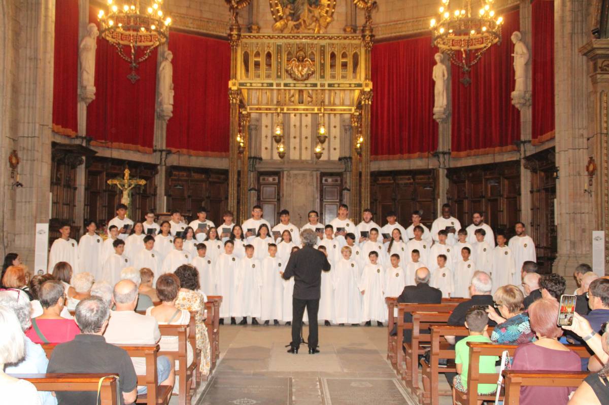 Les veus i melodies del Misteri d'Elx inunden la Catedral de Solsona 