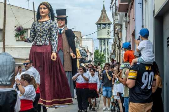 Els Geganters de Covadonga es reivindiquen a la seva Festa Major