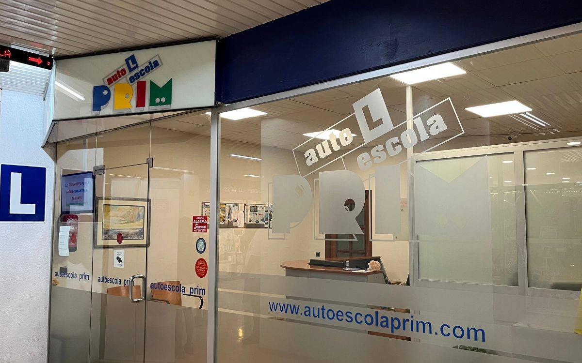 L'autoescola es troba dins les galeries Quer, un espai comercial de referència. - S.P