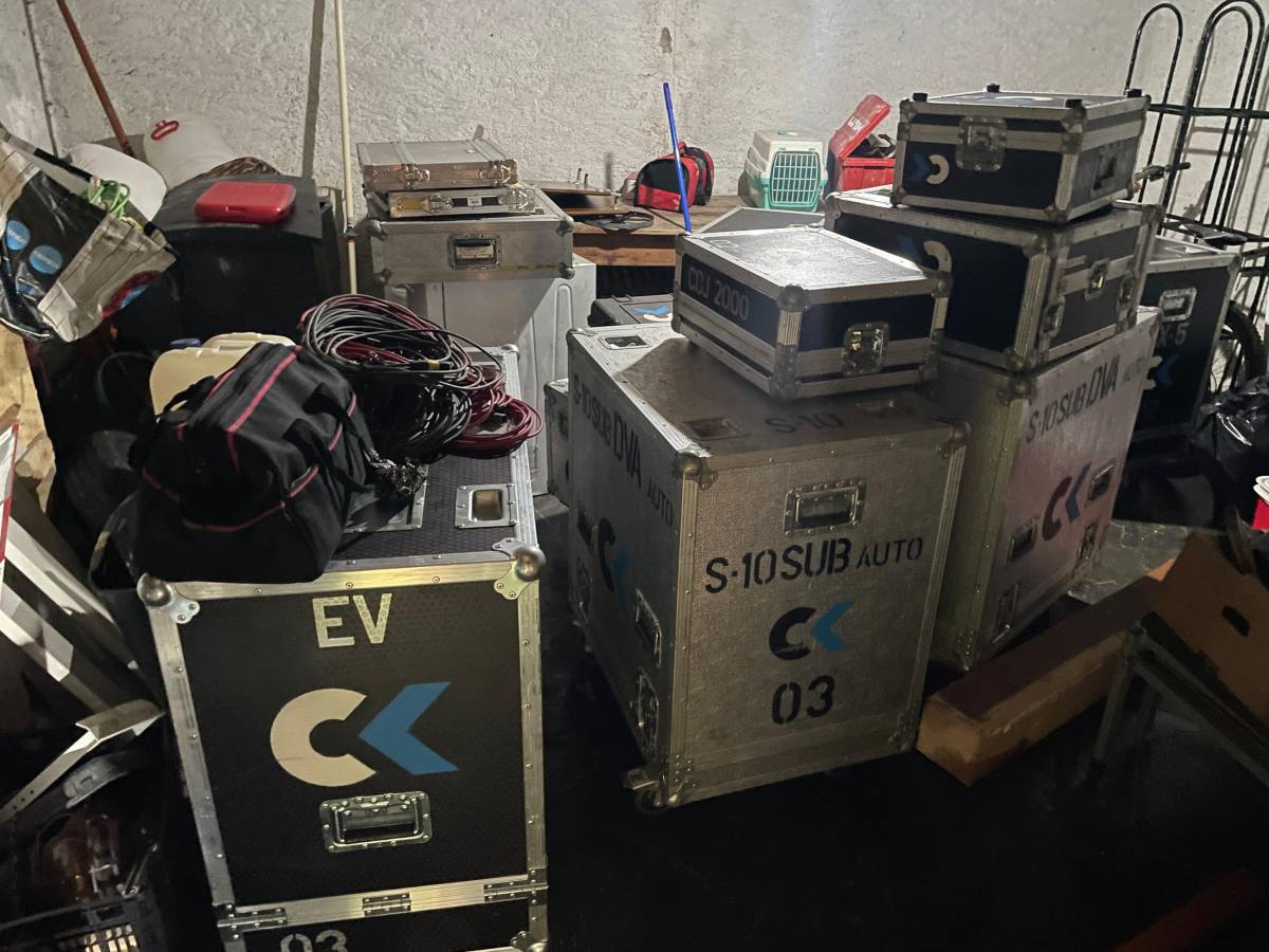 Detinguts per robar equips de so valorats en 50.000 euros