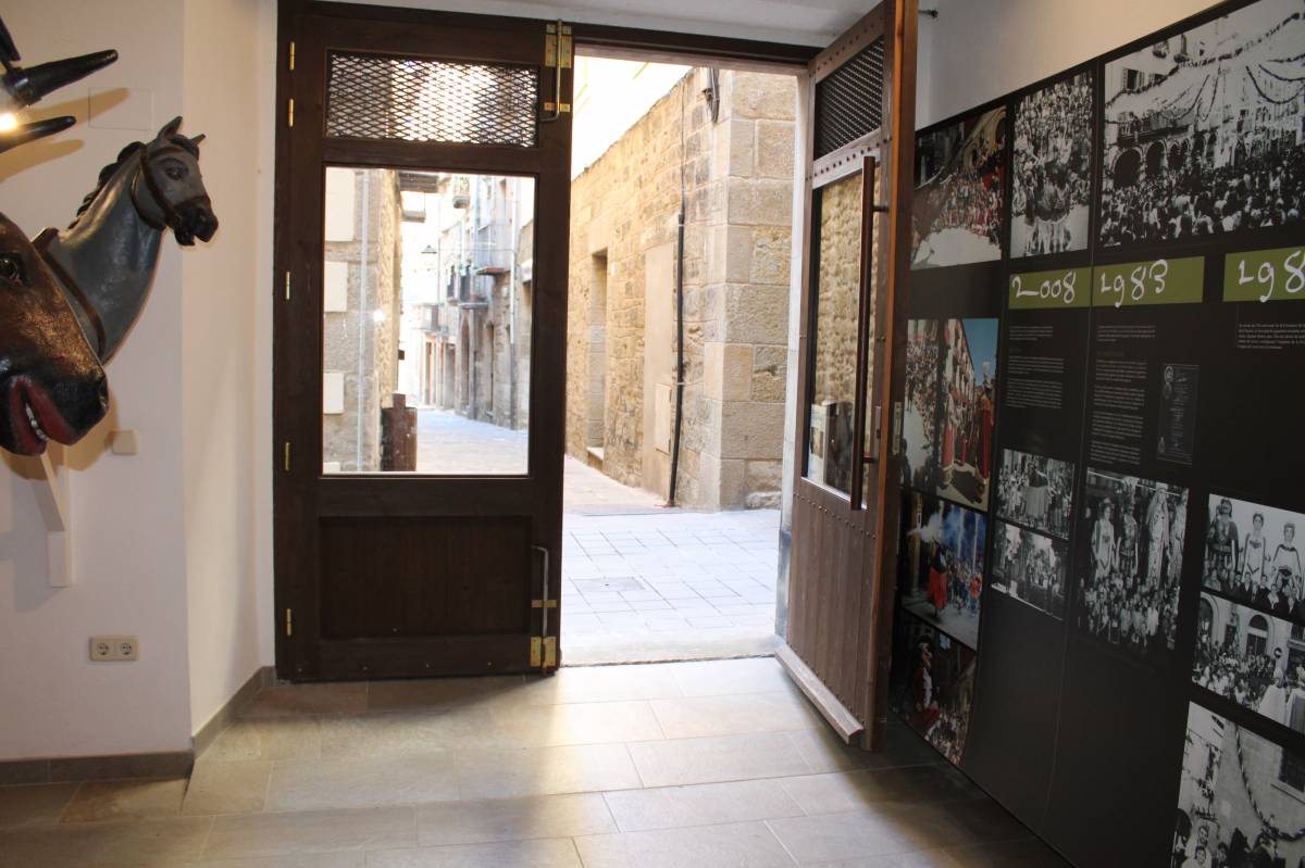 Rampa d'accés al Quartos dels Gegants  - Ramon Estany 