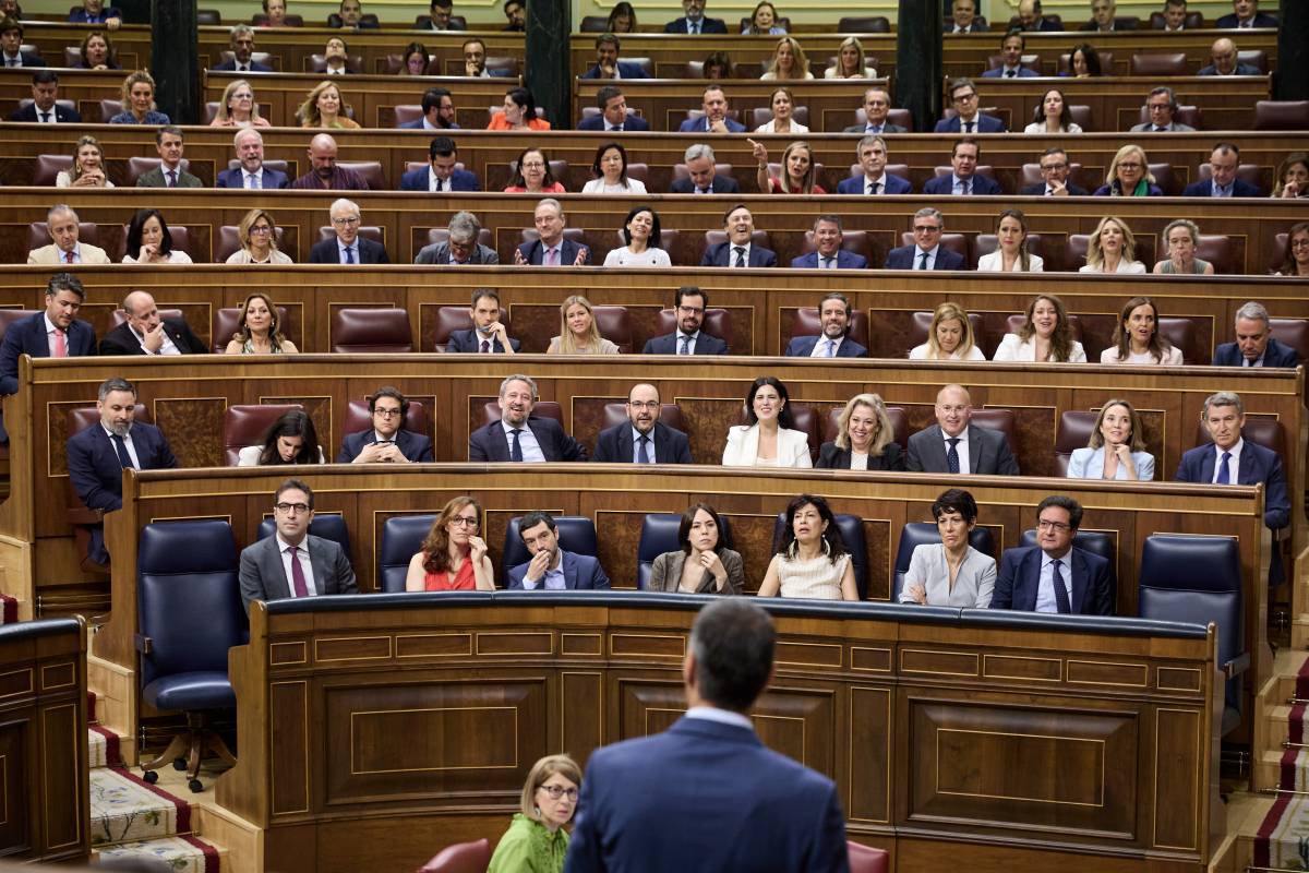 Pedro Sánchez aigualeix l'últim examen al Congrés