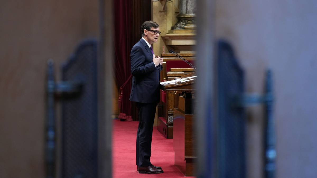 Resposta d'Illa al cas Cerdán: porta oberta a personar-s'hi i més protecció als alertadors