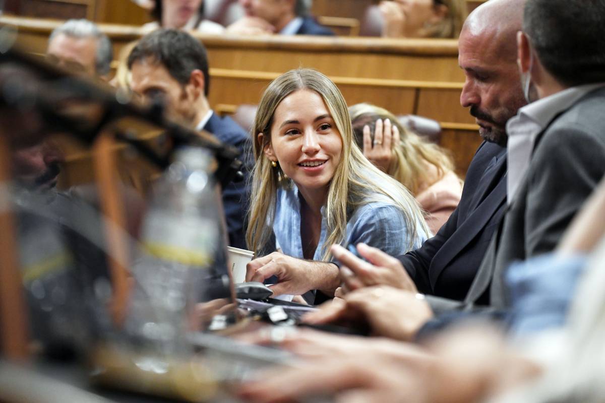 La diputada del PP Noelia Núñez admet no tenir els títols universitaris que indica al web del Congrés