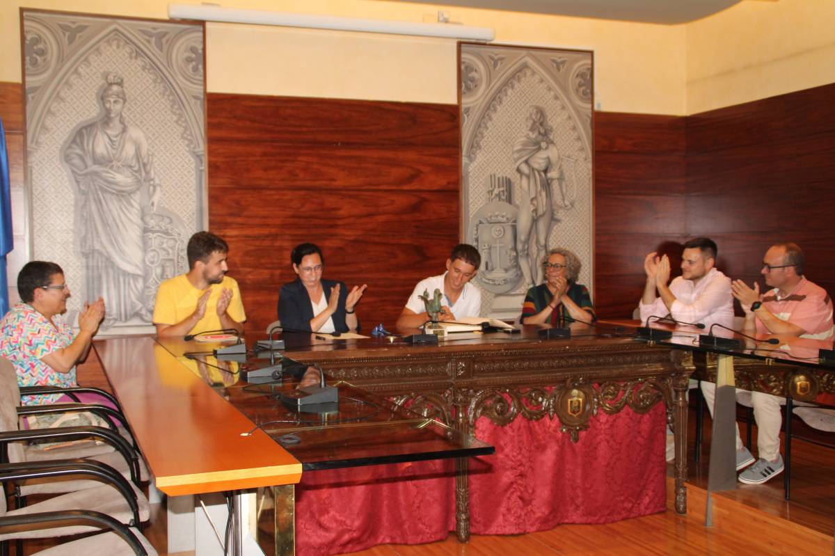 L'alcaldessa i una representació del consistori solsoní han ofert la rebuda institucional a l'esportista  - Ramon Estany 