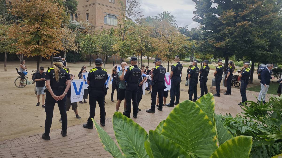 Una protesta pels desnonaments de Vallcarca força un canvi de lloc de la presentació oficial de la Mercè