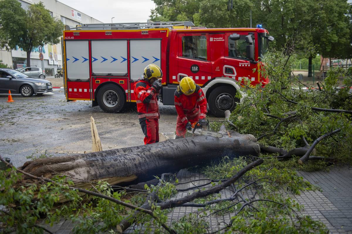 Terrassa lidera els avisos a emergències pel temporal de pluges durant la tarda i la nit