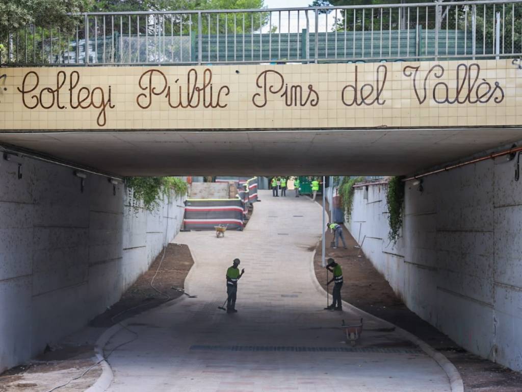 L'Ajuntament remodela l’Escola Pins del Vallès i les pistes de la ZEM Jaume Tubau amb 729.000 euros