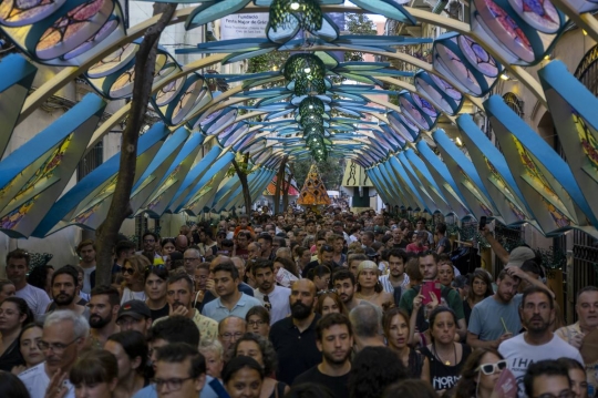 Un carrer de Gràcia denuncia un sabotatge dies abans de la festa major