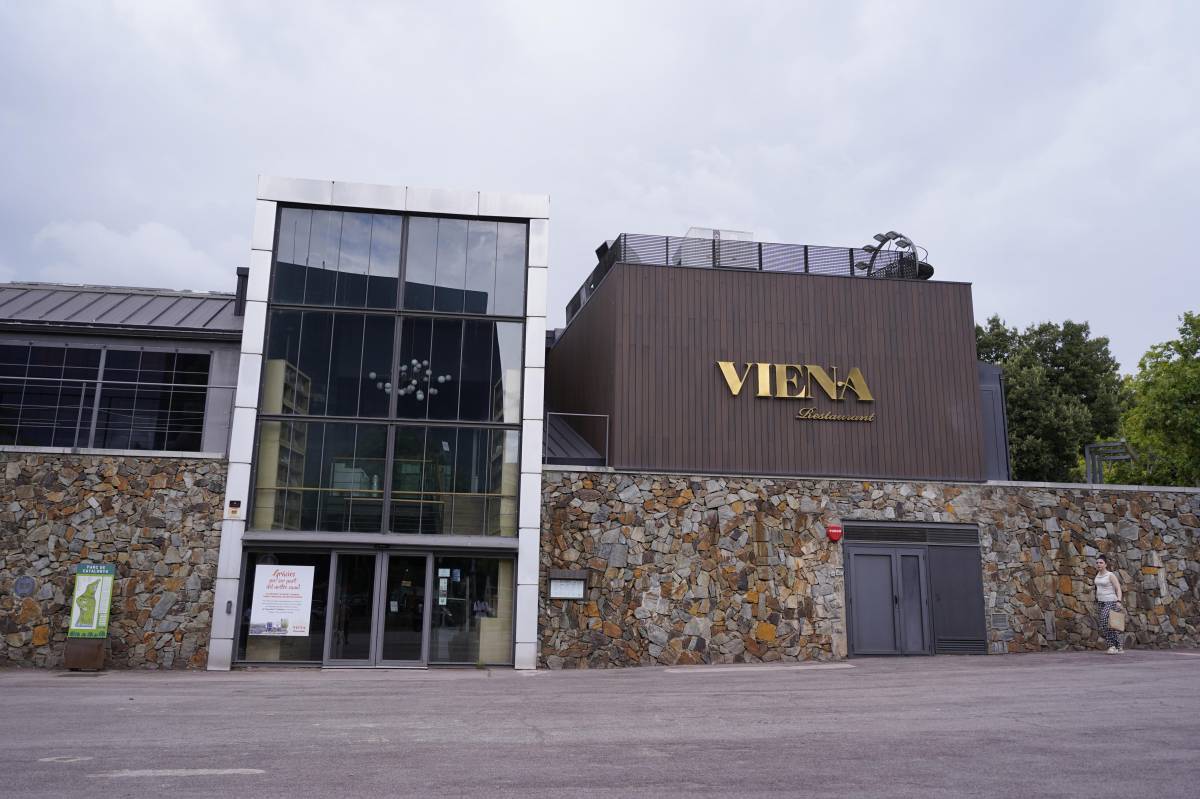 El mític Restaurant Viena Pizzeria de l'Eix Macià tanca aquest agost