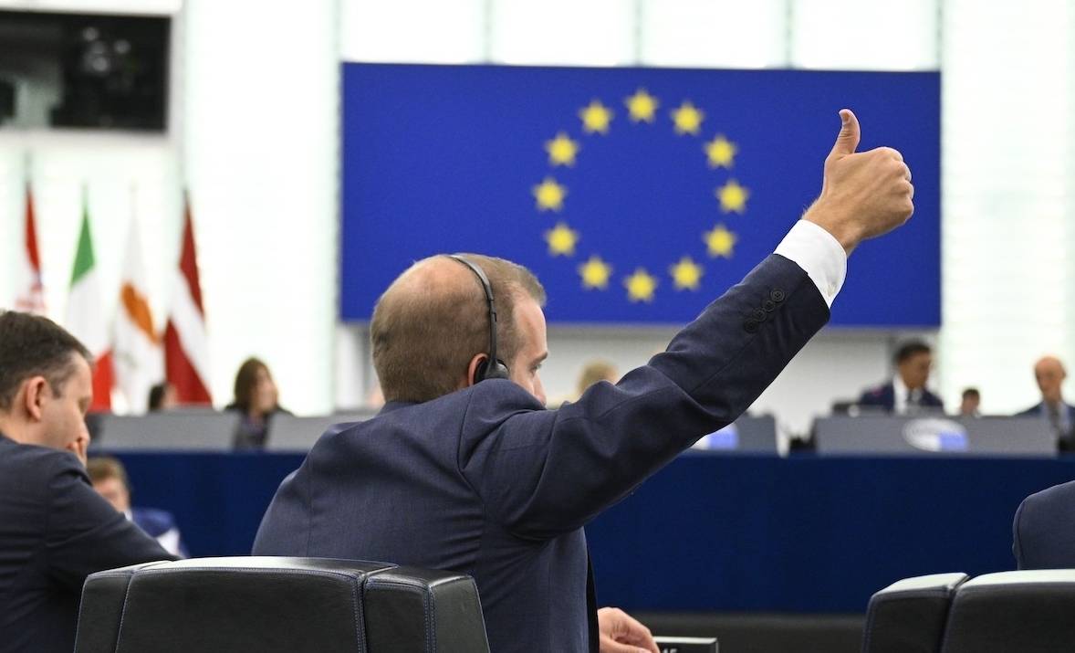 El Parlament Europeu, en una batalla legal per haver retallat pensions als eurodiputats