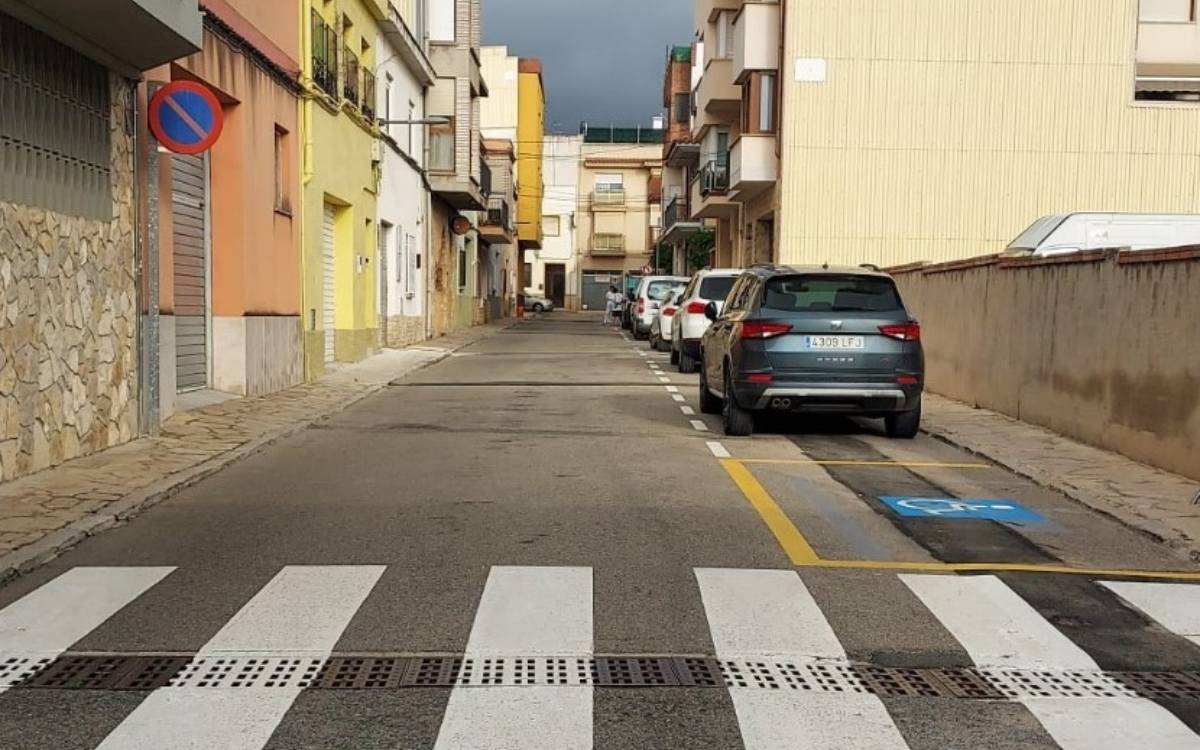 Alcover impulsa millores en la senyalització viària dels carrers