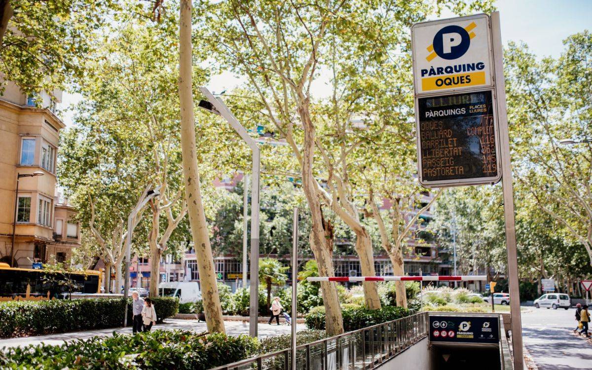 Es podrà aparcar a la xarxa d`aparcaments municipals. - Reus Mobilitat i Serveis Es podrà aparcar a la xarxa d`aparcaments municipals.