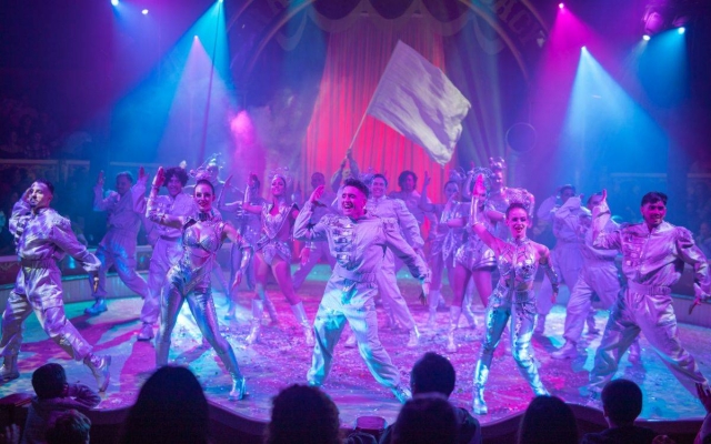 El Circ Raluy Legacy arriba a Calafell amb «CYBORG», un espectacle que fusiona circ, tecnologia i emocions extremes