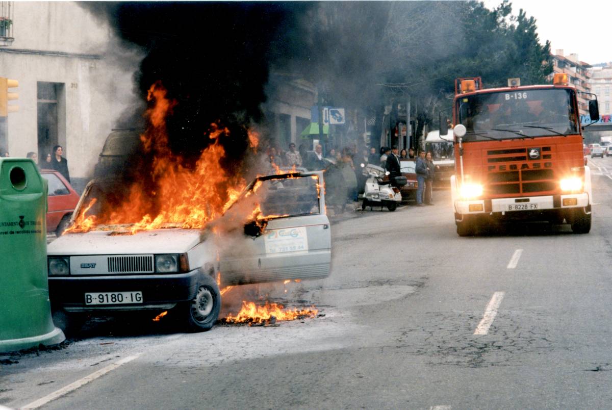 Un cotxe en flames i no era ficció