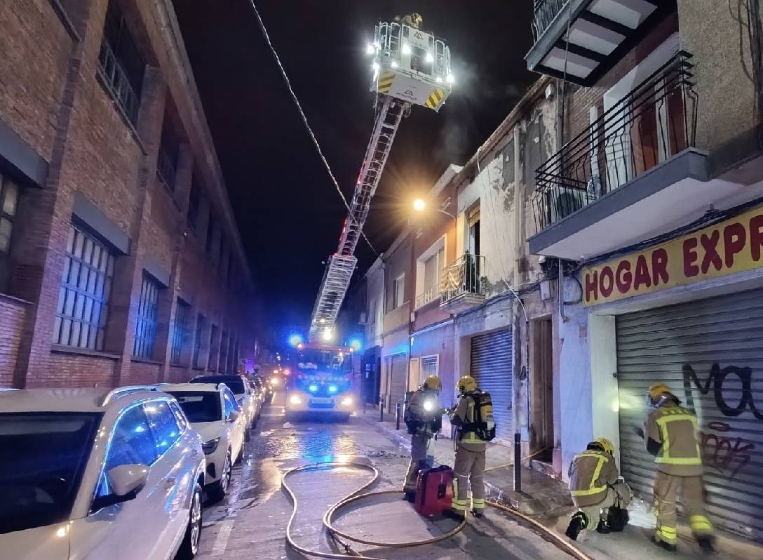 Incendi en un habitatge de Ca n'Aurell