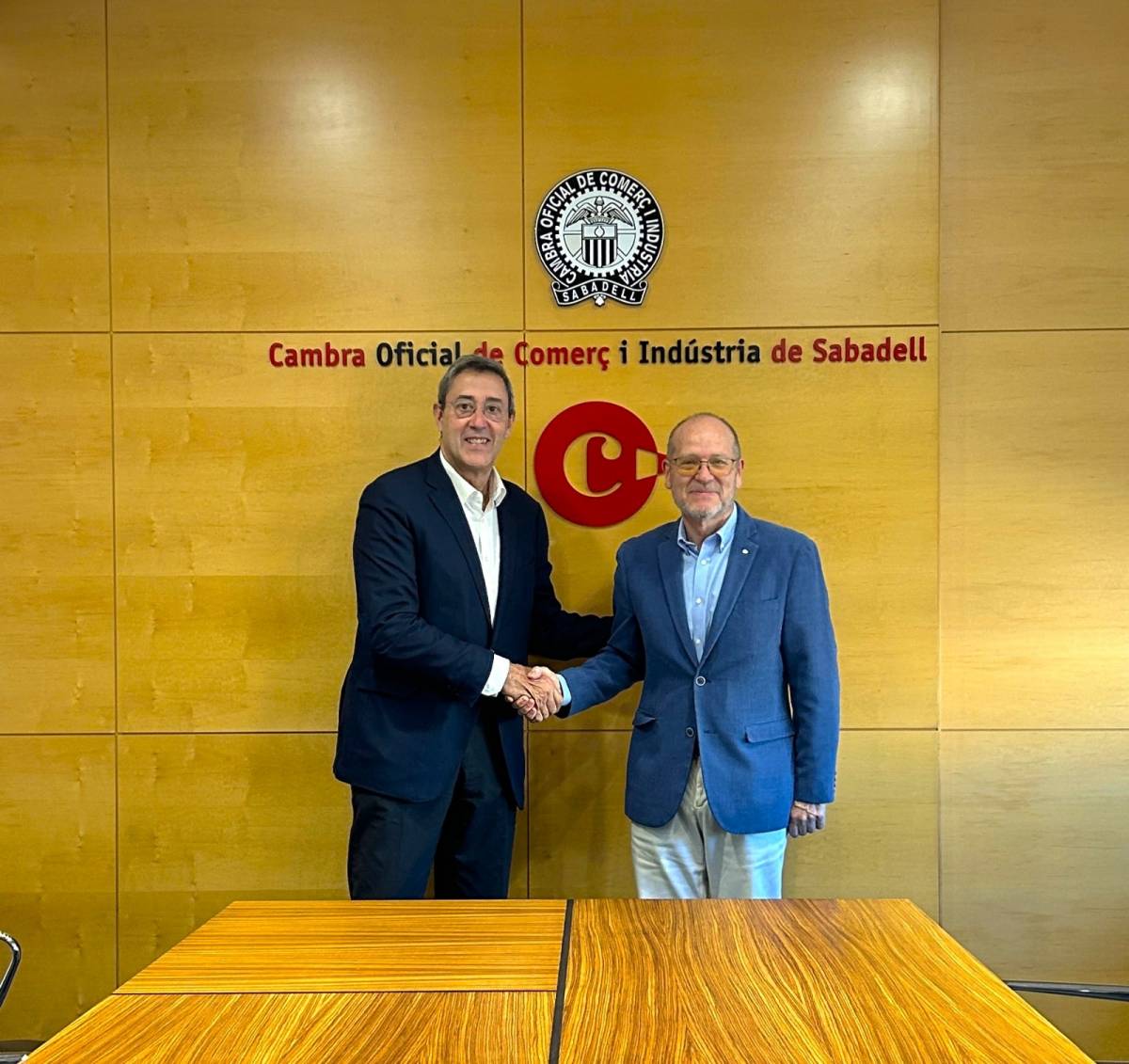 Cambra Sabadell i FUNDIT signen un conveni per impulsar talent