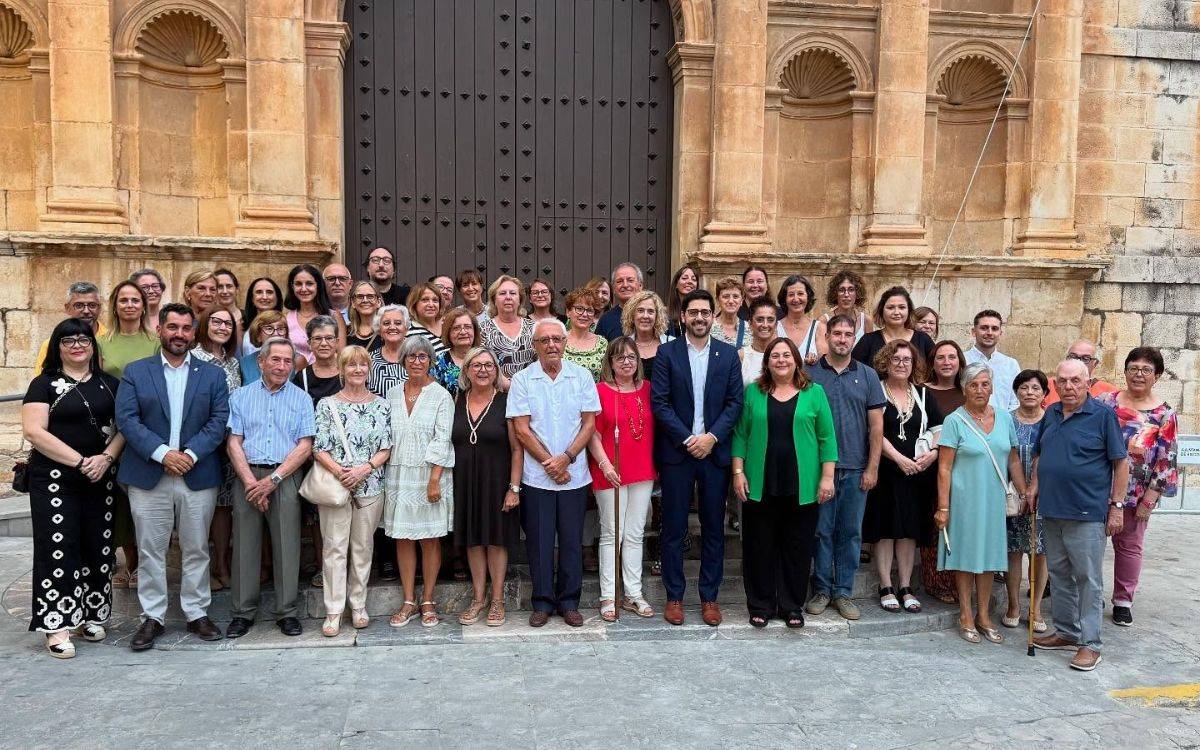Riudoms homenatja els primers mestres de les Escoles Noves, un centre pioner i avançat al seu temps