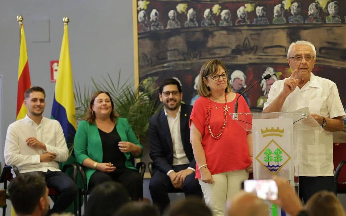 Els mestres van ser els pregoners de Sant Jaume 2025. - Ajuntament de Riudoms Els mestres van ser els pregoners de Sant Jaume 2025.