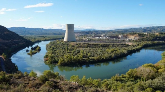 La nuclear d'Ascó escalfa l'Ebre per sobre dels límits de manera reiterada
