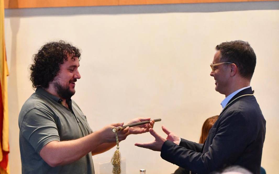 Marçal Ortuño (ERC) pren el relleu a Gerard Sancho (Junts) a la presidència del Consell Comarcal d`Osona. - Marçal Ortuño (ERC) pren el relleu a Gerard Sancho (Junts) a la presidència del Consell Comarcal d`Osona.
