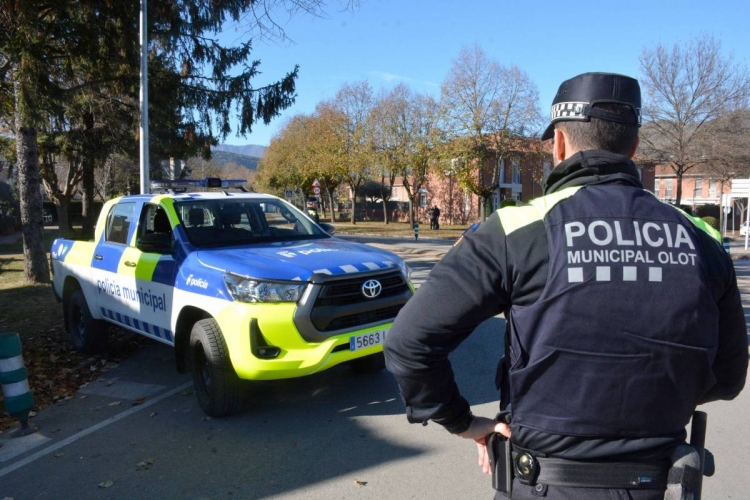 Enxampen tres persones fent trampes amb una càmera oculta a l'examen de conduir a Olot