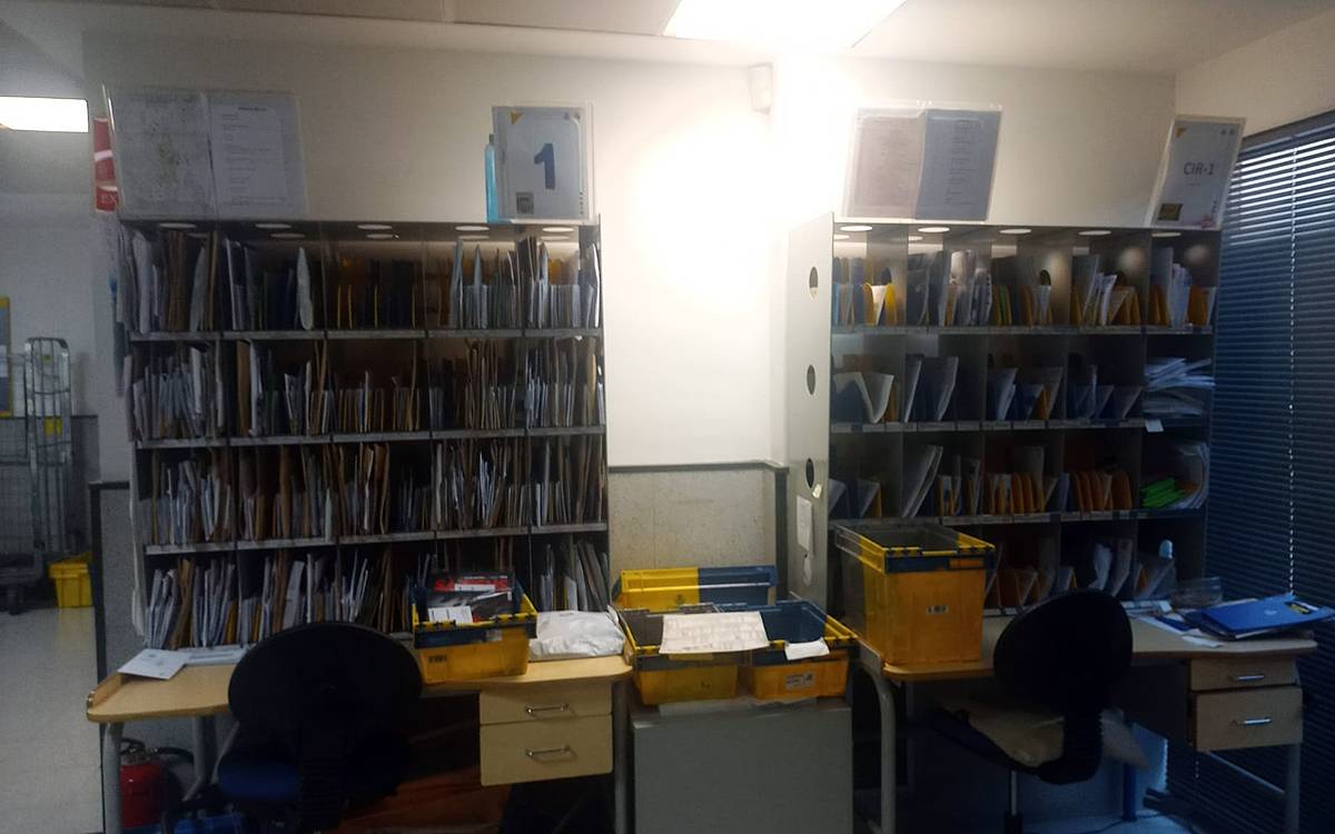 Saturació a Correus Sallent: només dos treballadors per cobrir centenars d'enviaments endarrerits
