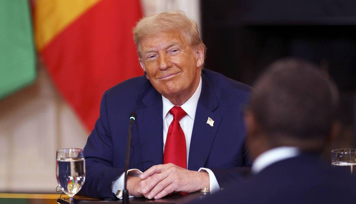 Trump ajorna a última hora els aranzels fins al 7 d'agost