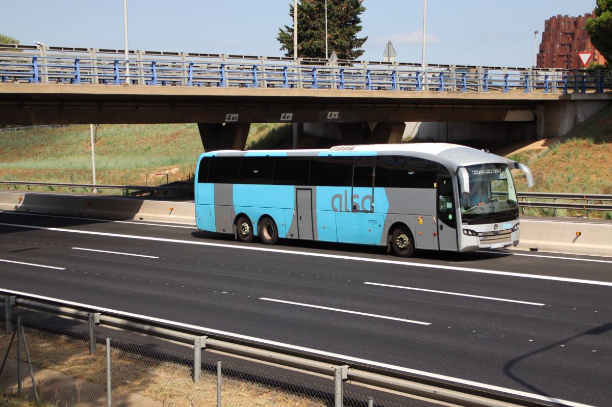 S'inaugura el carril bus de la B-23: permetrà estalviar-se uns 15 minuts en hora punta
